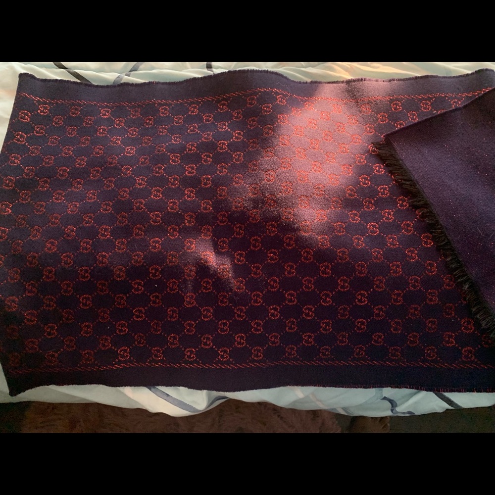 Gucci scarf brand new